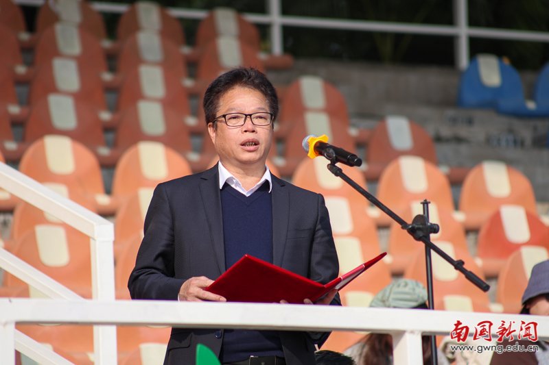 相关文章庄严的升国旗仪式后